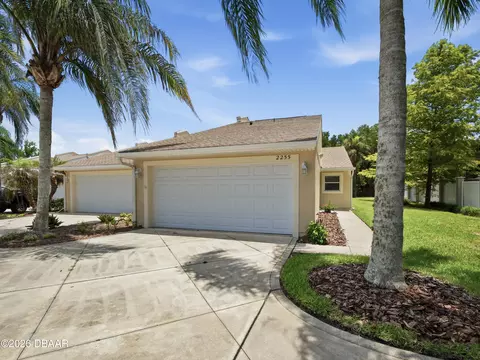 2255 Hawks Cove Cir, New Smyrna Beach, FL 32168