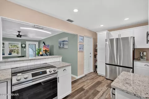 Kitchen - 6 Tropical Dr, Ormond Beach, FL 32176 photo 5 of 6
