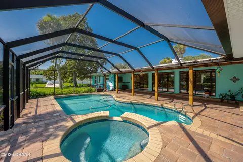 Exterior - 697 John Anderson Dr, Daytona Beach, FL 32124 photo 4 of 11
