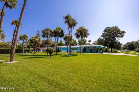 Exterior - 697 John Anderson Dr, Daytona Beach, FL 32124 photo 9 of 11