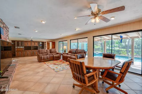 Dining - 697 John Anderson Dr, Daytona Beach, FL 32124 photo 4 of 4