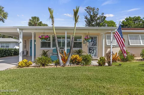 67 Seabreeze Dr, Ormond Beach, FL 32176 photo 4