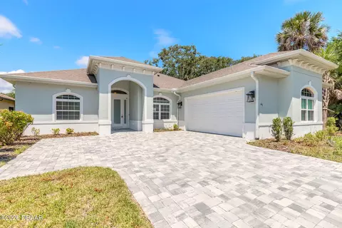 61 N Riverwalk Dr, Palm Coast, FL 32137