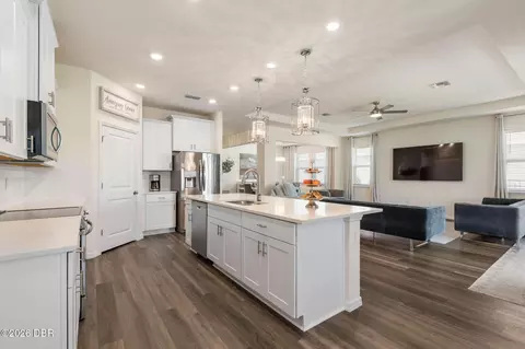 Kitchen - 345 E Merimont Ln E, Ormond Beach, FL 32174 photo 3 of 8
