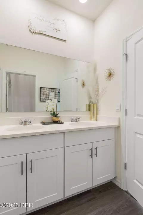 Bath - 345 E Merimont Ln E, Ormond Beach, FL 32174 photo 3 of 4