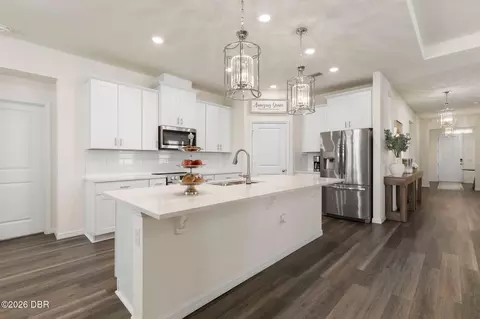 Kitchen - 345 E Merimont Ln E, Ormond Beach, FL 32174 photo 4 of 8