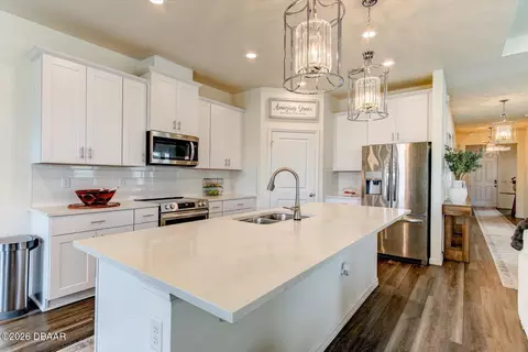 Kitchen - 345 E Merimont Ln E, Ormond Beach, FL 32174 photo 2 of 5