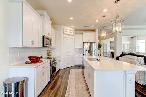 Kitchen - 345 E Merimont Ln E, Ormond Beach, FL 32174 photo 3 of 5