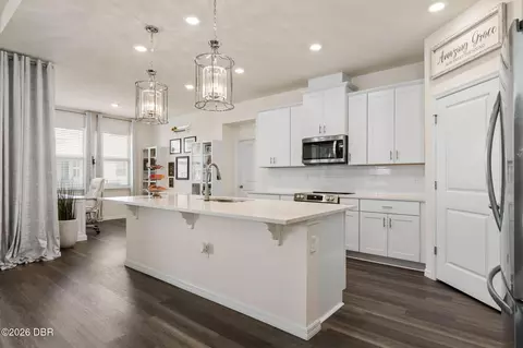 Kitchen - 345 E Merimont Ln E, Ormond Beach, FL 32174 photo 2 of 8