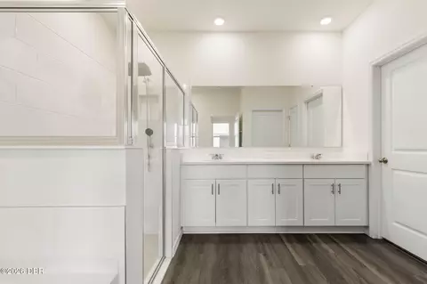 Bath - 345 E Merimont Ln E, Ormond Beach, FL 32174 photo 1 of 4