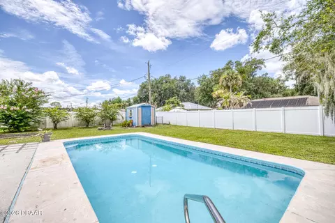 Exterior - 1712 Sabal Palm Dr, Edgewater, FL 32132 photo 4 of 9