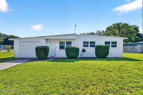 505 Card Ave, Holly Hill, FL 32117