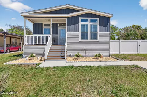 Exterior - 1807 Woodcrest Dr, Ormond Beach, FL 32174 photo 3 of 6