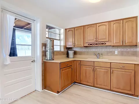 Kitchen - 204 Osceola Ave, Ormond Beach, FL 32176 photo 3 of 3