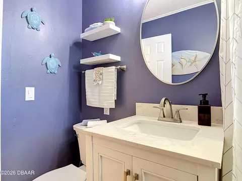 Bath - 204 Osceola Ave, Ormond Beach, FL 32176 photo 2 of 4