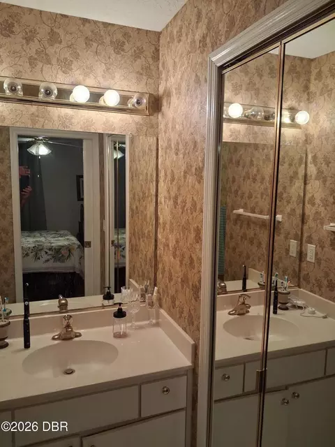 Bath - 143 Ormond Shores Dr, Ormond Beach, FL 32176 photo 2 of 3
