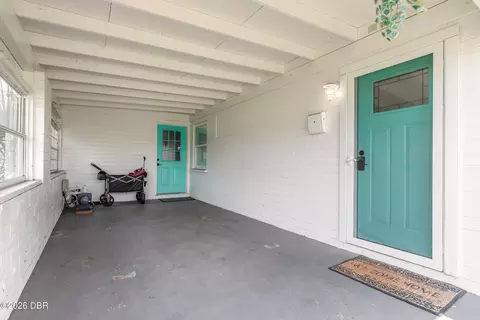 Exterior - 18 Tropical Dr, Ormond Beach, FL 32176 photo 4 of 10