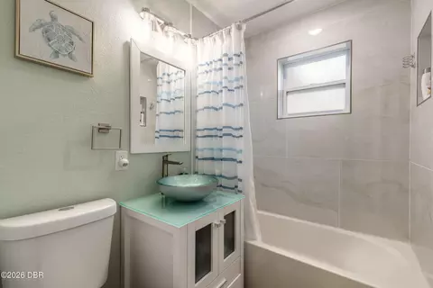 Bath - 18 Tropical Dr, Ormond Beach, FL 32176 photo 1 of 1