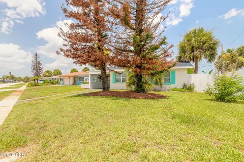 Exterior - 18 Tropical Dr, Ormond Beach, FL 32176 photo 3 of 10