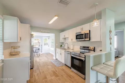 Kitchen - 18 Tropical Dr, Ormond Beach, FL 32176 photo 1 of 3