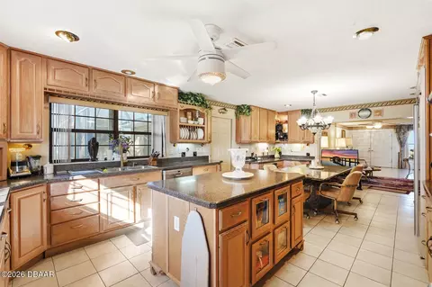 Kitchen - 2944 Ocean Shore Blvd, Ormond Beach, FL 32176 photo 5 of 11