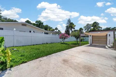Exterior - 27 Ormond Shores Dr, Ormond Beach, FL 32176 photo 10 of 18