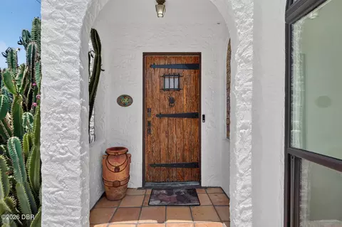 Entry Way - 27 Ormond Shores Dr, Ormond Beach, FL 32176 photo 1 of 1