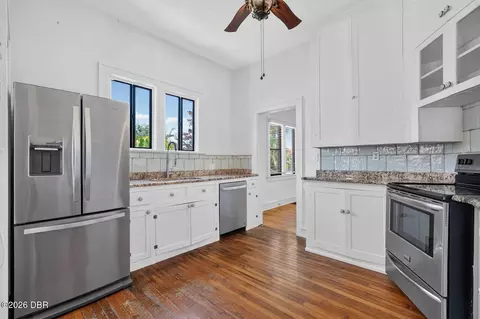 Kitchen - 27 Ormond Shores Dr, Ormond Beach, FL 32176 photo 1 of 3