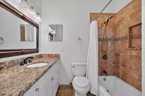 Bath - 27 Ormond Shores Dr, Ormond Beach, FL 32176 photo 1 of 4