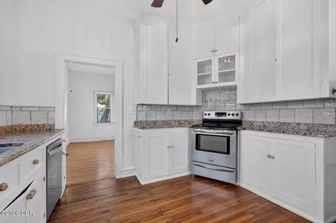 Kitchen - 27 Ormond Shores Dr, Ormond Beach, FL 32176 photo 3 of 3