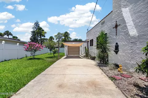 Exterior - 27 Ormond Shores Dr, Ormond Beach, FL 32176 photo 4 of 18