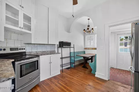 Kitchen - 27 Ormond Shores Dr, Ormond Beach, FL 32176 photo 2 of 3