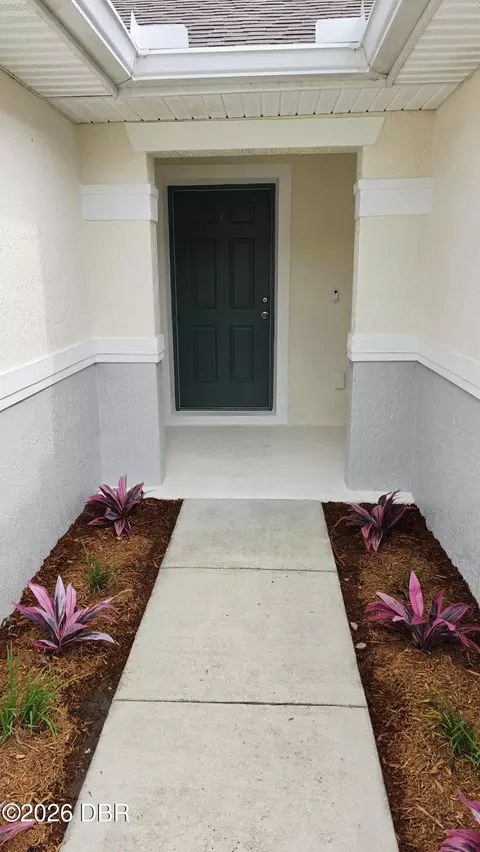 Exterior - 82 Pergola Pl, Ormond Beach, FL 32174 photo 4 of 5