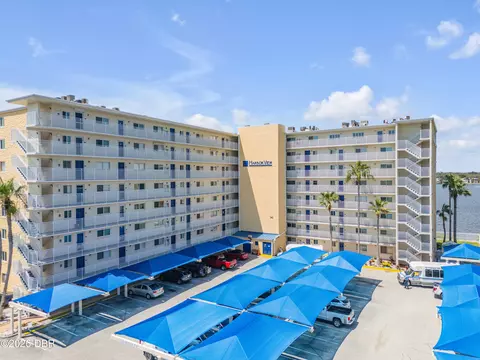 145 N Halifax Ave, Daytona Beach, FL 32118