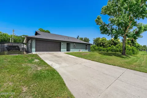 2817 Yule Tree Dr, Edgewater, FL 32141 photo 3