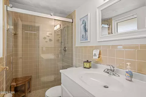 Bath - 2820 Ocean Shore Blvd, Ormond Beach, FL 32176 photo 1 of 2