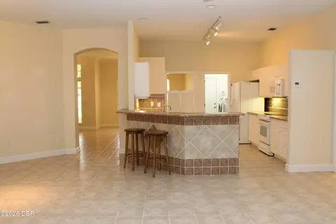 Living - 751 Calle Grande St, Ormond Beach, FL 32174 photo 4 of 4