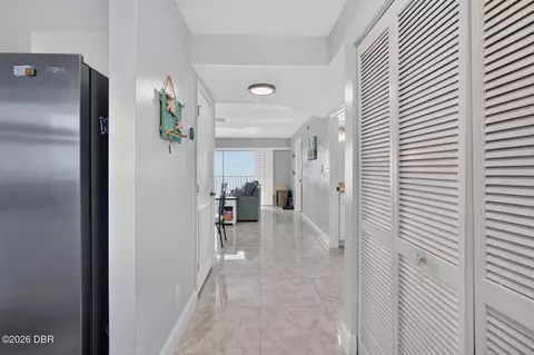 Entry Way - 3180 Ocean Shore Blvd, Ormond Beach, FL 32176 photo 2 of 4