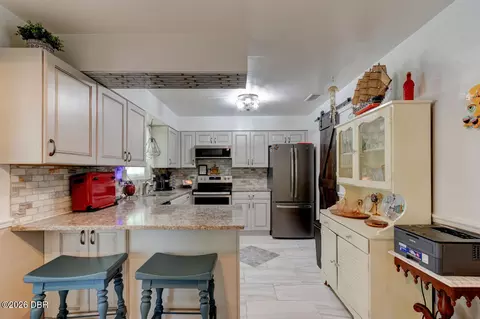 Kitchen - 344 Fir St, Ormond Beach, FL 32174 photo 1 of 3