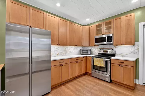 Kitchen - 1148 Roberts St, Ormond Beach, FL 32174 photo 2 of 8