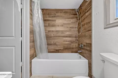Bath - 1148 Roberts St, Ormond Beach, FL 32174 photo 6 of 7
