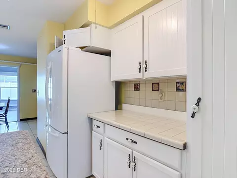 Kitchen - 1404 Oak Forest Dr, Ormond Beach, FL 32174 photo 1 of 3