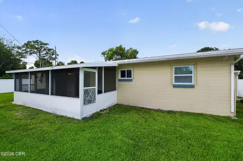 Exterior - 102 N Capri Dr, Ormond Beach, FL 32174 photo 8 of 9