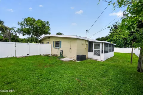 Exterior - 102 N Capri Dr, Ormond Beach, FL 32174 photo 3 of 9