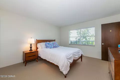 Bedroom - 10 Lynnhurst Dr, Ormond Beach, FL 32176 photo 1 of 2