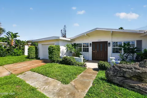 2525 Coral Way W, Daytona Beach Shores, FL 32118