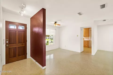 9 Juniper Dr, Ormond Beach, FL 32176 photo 3