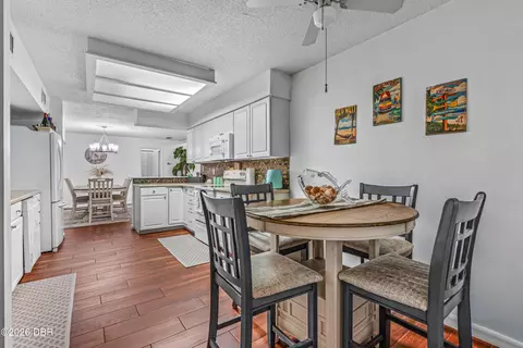 Dining - 23 Cherokee Trl, Ormond Beach, FL 32174 photo 4 of 4