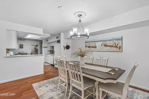 Dining - 23 Cherokee Trl, Ormond Beach, FL 32174 photo 2 of 4