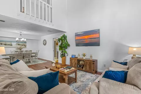 Living - 23 Cherokee Trl, Ormond Beach, FL 32174 photo 3 of 5